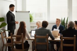 Urteil des FG Hamburg zur Unternehmensverschonung ➔ Steuerbefreiung bei mittelbarem Erwerb über Personengesellschaften jetzt geklärt.